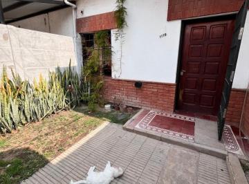 Casa de 5 ambientes, Córdoba · A m de Av Pueyrredon - Ideal Inversor