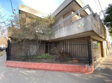 Casa · 263m² · 3 Dormitorios · 1 Cochera · Casa en Perez