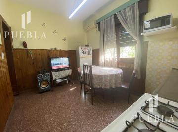 Casa · 127m² · 3 Ambientes · 2 Cocheras · Venta Casa 3 Ambientes en Jose Marmol con Jardin y Garage