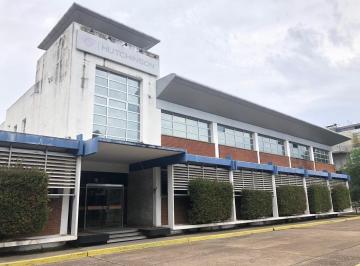 Bodega-Galpón · 7400m² · Depósito Logístico/showroom/local en Alquiler - Martínez - Zona Norte Gba