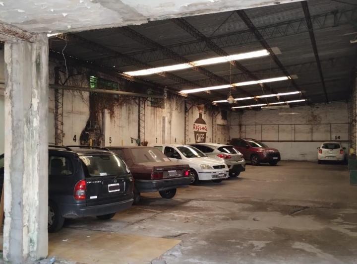 Garage · 307m² · 1 Ambiente · 14 Cocheras