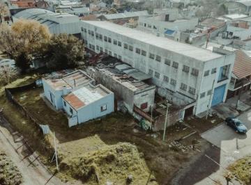Bodega-Galpón · 163m² · 3 Ambientes · Venta Lote - Depósito o Galpón. Don Bosco. Espacioso. Inversión. Bodega.