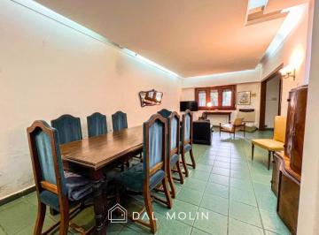 Casa · 190m² · 23 Ambientes · 2 Cocheras · Hotel en Venta - La Perla - Inversión Inmobiliaria - Lote Desarrollo