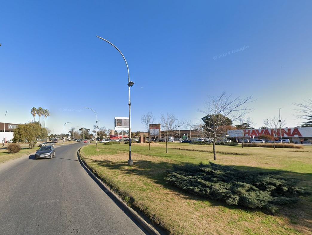 Lote de 30., sobre principal acceso a la ciudad, zona Ruta 2 y Avenida Constitución