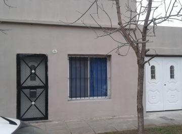Casa de 3 ambientes, Morón · Propiedad en Lote Propio Reciclada a Nuevo