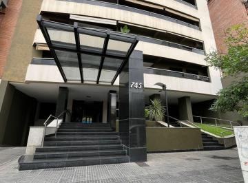 Departamento · 138m² · 4 Ambientes · Departamento en Laprida Al 700