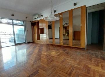 Departamento · 66m² · 3 Ambientes · 1 Cochera · Franklin N° 585, 2° - Piso 3 Ambientes C/dep y Cochera