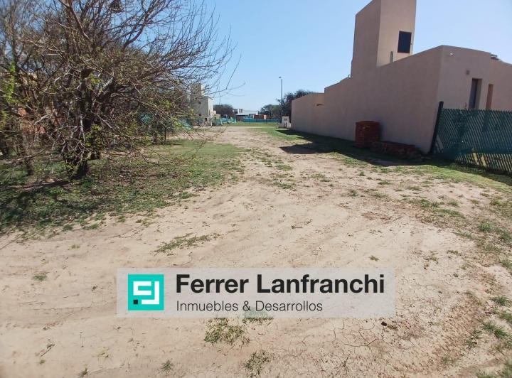 Terreno · 675m²