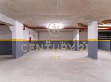 Garage · 9m² · 1 Ambiente · 4 Cocheras · Venta de 3 Garage en Ciudad Vieja - Ideal Inversión