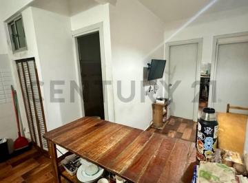 Departamento · 45m² · 3 Ambientes · Apartamento Cordón Sur, Al Frente, Patio Exclusivo, Acepta Banco, m Facultad