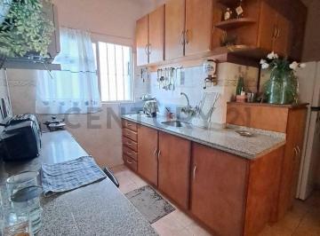 Departamento · 110m² · 3 Dormitorios · Venta Apartamento Frente,110 m² - 3dorm,2baños, Balcón - Bajos G. C - Centro Sur