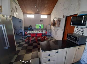 Casa · 148m² · 9 Ambientes · 1 Cochera · Venta 2 Casas, Padrón Único a Pasos de Propios y Gral. Flores. Bro. Simón Bolívar