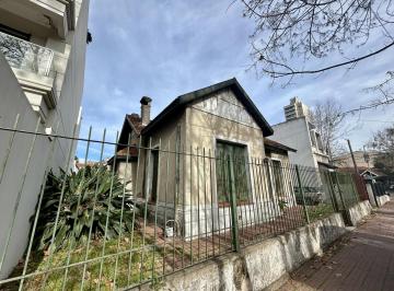 Casa · 160m² · 5 Ambientes · 3 Cocheras · Venta - Casa 5 Ambientes a Remodelar - Lote Ideal Inversor en Lomas de Zamora Centro