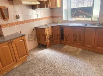 Casa · 160m² · 10 Ambientes · 3 Cocheras · Casavillamuñozalfrente/4dorm/ggeautoscamionesproxarenalgrande/patioparr160 M&sup2;/bco