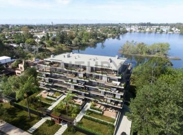 Departamento · 47m² · 2 Ambientes · Venta Apartamento 1 Dormitorio | Av La Playa | Edificio Sobre El Lago