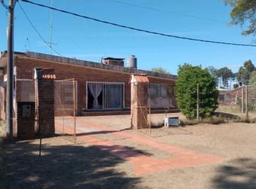 Casa · 112m² · 5 Ambientes · 2 Cocheras · Venta Casa + Apartamento 700 m² Terreno - Prox Playa, Santa Lucia del Este