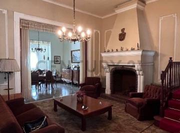 Casa · 350m² · 26 Ambientes · 10 Cocheras · Casa/pocitos/a Pasos de Rivera/6 Dorm/3 Baños/3 Cocinas/cocheras/piscina/estufa