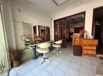 Casa · 160m² · 11 Ambientes · 1 Cochera · Casa + Local La Blanqueada 8 de Octubre - Prox Propios 302 M&sup2;/ Gran Fondo