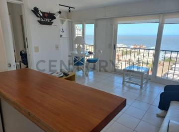 Departamento · 60m² · Apartamento Peninsula, Gorlero con Hermosa Vista Al Puerto
