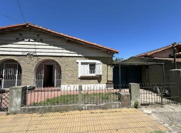 Casa · 90m² · 3 Ambientes · 1 Cochera · Casa en Villa La Florida
