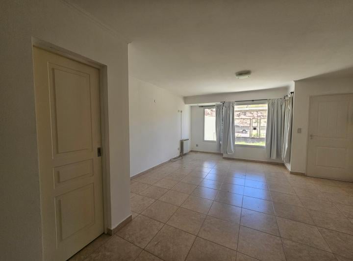 Casa · 120m² · 4 Ambientes · 2 Cocheras