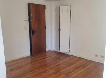 Departamento de 1 ambiente, Recoleta · Venta Monoambiente Muy Luminosode 30 m², 1 Cuadra del Subte. Piso 8. Facultades.