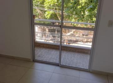 Departamento en Alquiler de 3 ambientes Villa Lynch · Departamento Muy Luminoso con Cochera y Rerraza