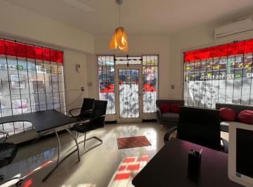 Local comercial · 90m² · 3 Ambientes · Local en Esquina | Chauvín