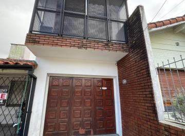 Casa de 3 ambientes, Quilmes · Venta Casa y Departamento Apto Crédito