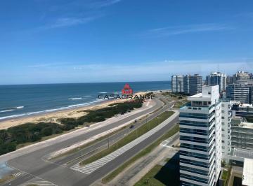 Departamento · 166m² · 4 Ambientes · 1 Cochera · Apartamento en Playa Brava. Tiburon 2