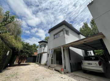 PH · 74m² · 4 Ambientes · 1 Cochera · PH en City Bell