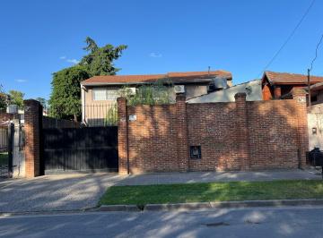 Casa · 250m² · 4 Ambientes · 2 Cocheras · Casa en Venta - Monte Grande