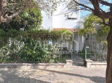 Casa de 6 ambientes, Morón · Venta Chalet PH de Estilo 6 Ambientes en Haedo.