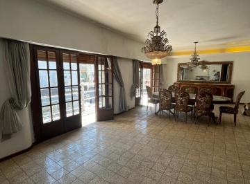 PH de 6 ambientes, Bahía Blanca · Brown 214 - Casa en Altos en Venta!