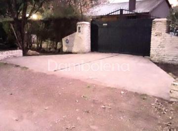 Quinta vacacional · 250m² · 4 Ambientes · Casa Quinta en Venta en Fco Álvarez, Moreno