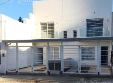 PH · 66m² · 3 Ambientes · 1 Cochera · Duplex de 3 Ambientes con Cochera en Venta en Remedios de Escalada