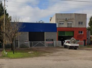 Bodega-Galpón · 1100m² · 2 Ambientes · 2 Galpones 1100 m² Edificados - Dpto de 2 Amb y Casa de Caseros - 9 de Abril