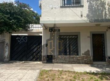 Casa · 120m² · 4 Ambientes · 1 Cochera · Venta - Casa Cuatro Ambientes - Santos Lugares - Tipo Duplex - Acepta Permuta Menor Valor
