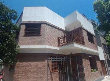 SER-SER-4737_2 · Casa 3 Ambientes. | Lavalle Al 400