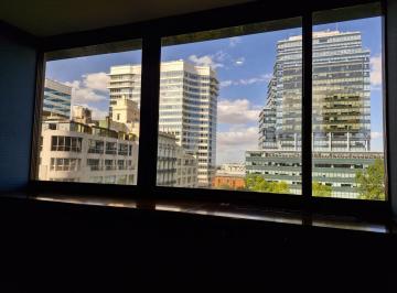 Oficina comercial · 272m² · 6 Ambientes · 2 Cocheras · Oficina en Excelente Estado con Vista a Plaza Roma