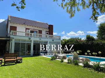 Casa · 315m² · 6 Ambientes · 4 Cocheras · Casa Venta 4 Dorm. Campo Grande Lote de 924 M4 Pilar