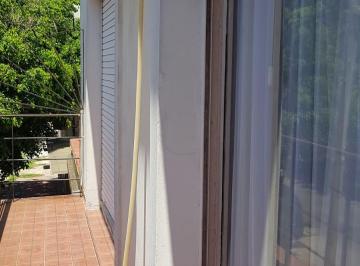 BALCON · Vende Piso Amplio con Escalera Privada y Terraza, Gerli Avellaneda