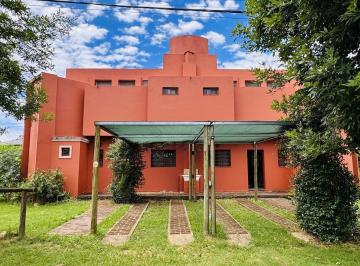 Hotel · 142m² · 3 Ambientes · 2 Cocheras · Complejo Turistico en Barrio Uruguaí