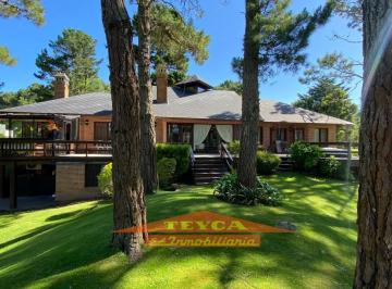 Casa · 280m² · 5 Ambientes · Casa en Venta, 4 Ambientes C/ Dep, Zona Alamos Golf, Pinamar