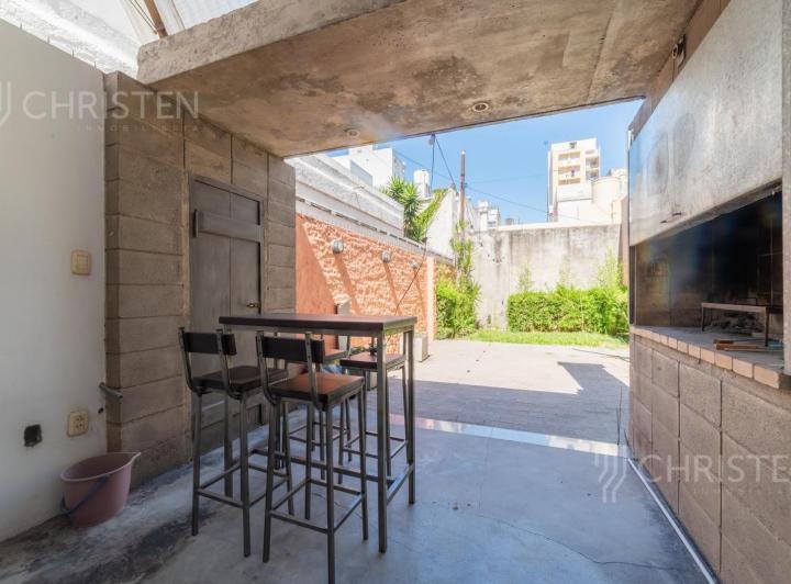 Casa · 114m² · 7 Ambientes · 1 Cochera