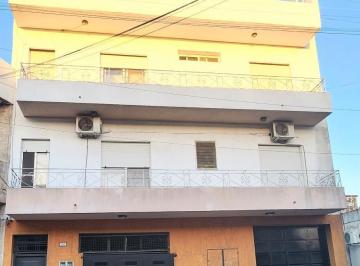 Departamento · 70m² · 4 Ambientes · Departamento de 5 Ambientes Piso 2 Excelente Estado