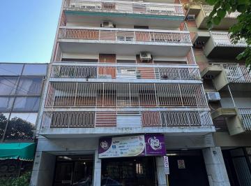 Departamento de 4 ambientes, San Isidro · Martínez Centro:depto de 4 Amb con Dependencia de Serv. Cochera Cubierta/ Baulera