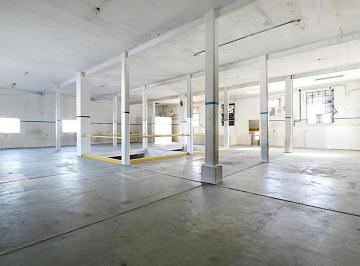 Oficina comercial · 1226m² · 8 Ambientes · Oficina en Paternal