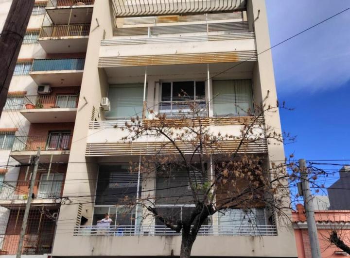 Departamento · 1 Dormitorio · 5 Cocheras