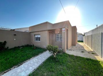 PH · 90m² · 3 Ambientes · PH en Alquiler - Casa - Jardin - 3 Ambientes